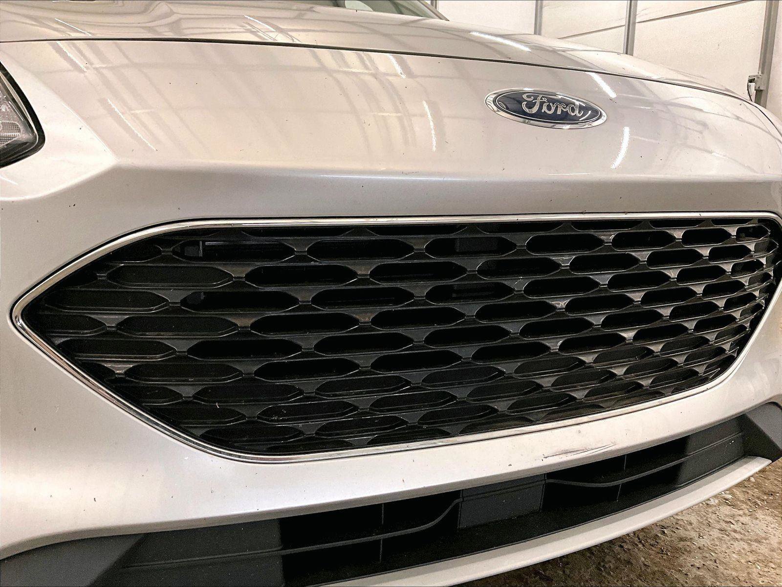 Certified 2020 Ford Escape SEL AWD/4WD image 29