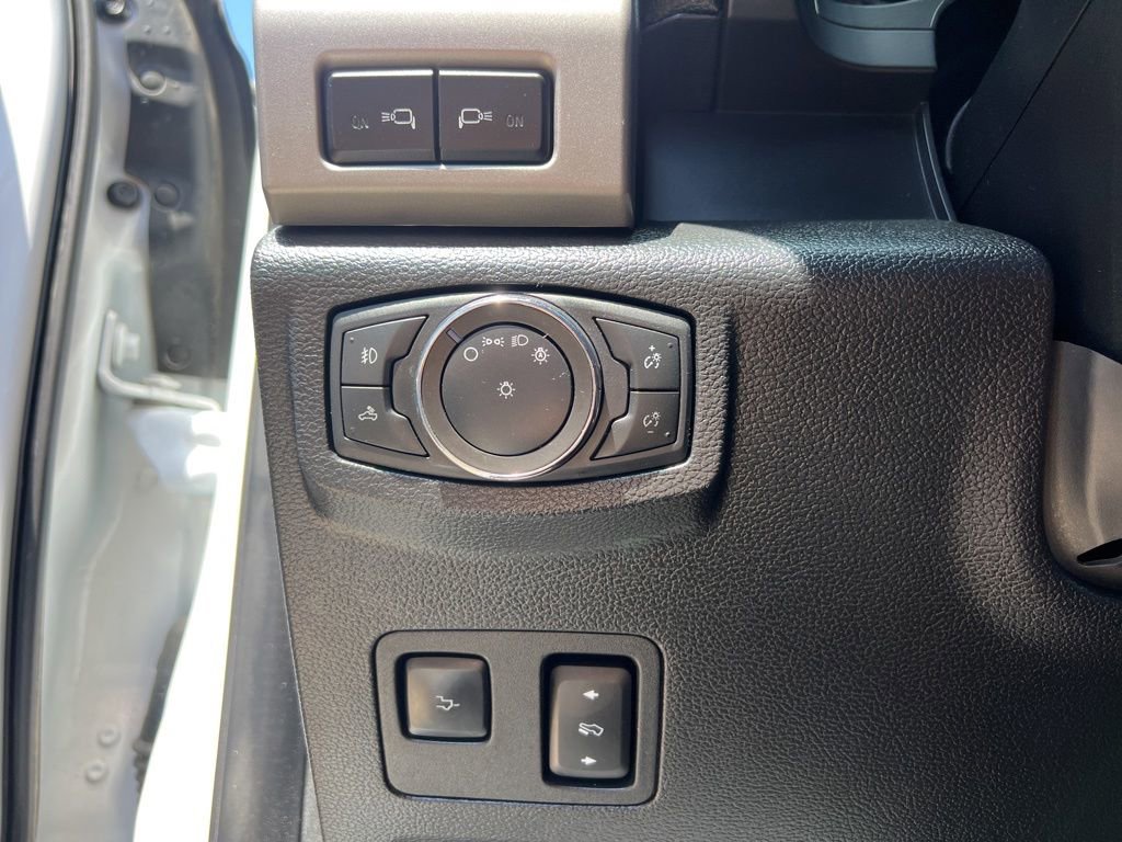 Certified 2020 Ford F350 Lariat w/ Lariat Ultimate Package AWD/4WD image 26