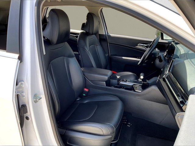 Used 2023 Kia Sportage EX FWD image 9