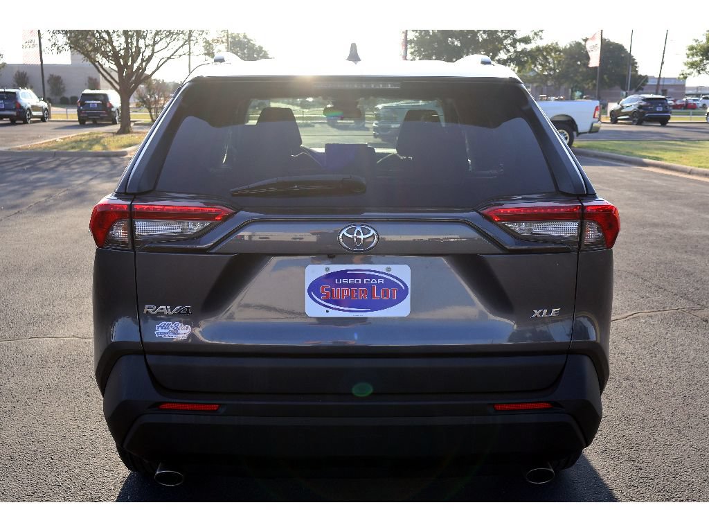 Used 2023 Toyota RAV4 XLE w/ Convenience Package FWD image 12