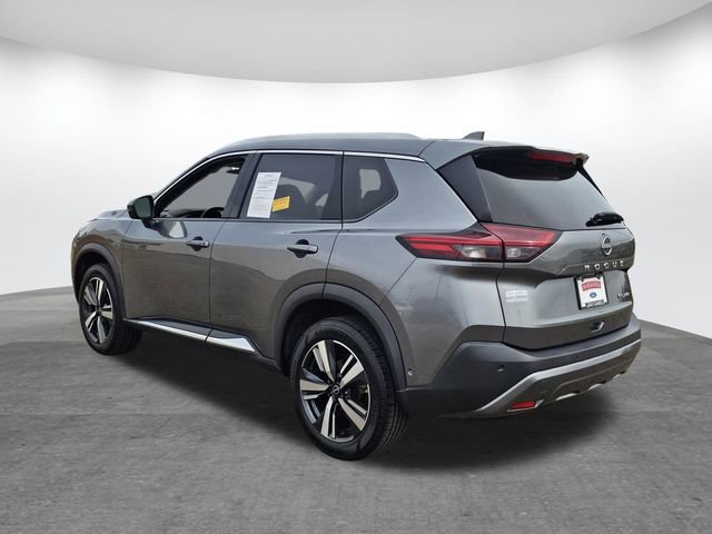 Used 2023 Nissan Rogue SL w/ SL Premium Package image 6