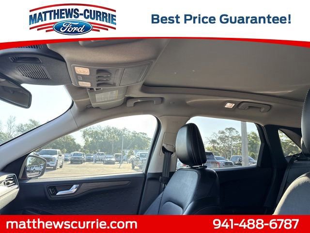 Certified 2020 Ford Escape Titanium w/ Titanium Premium Package 2.0 image 11