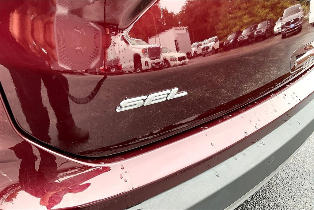 Certified 2024 Ford Edge SEL w/ Convenience Package AWD/4WD image 24