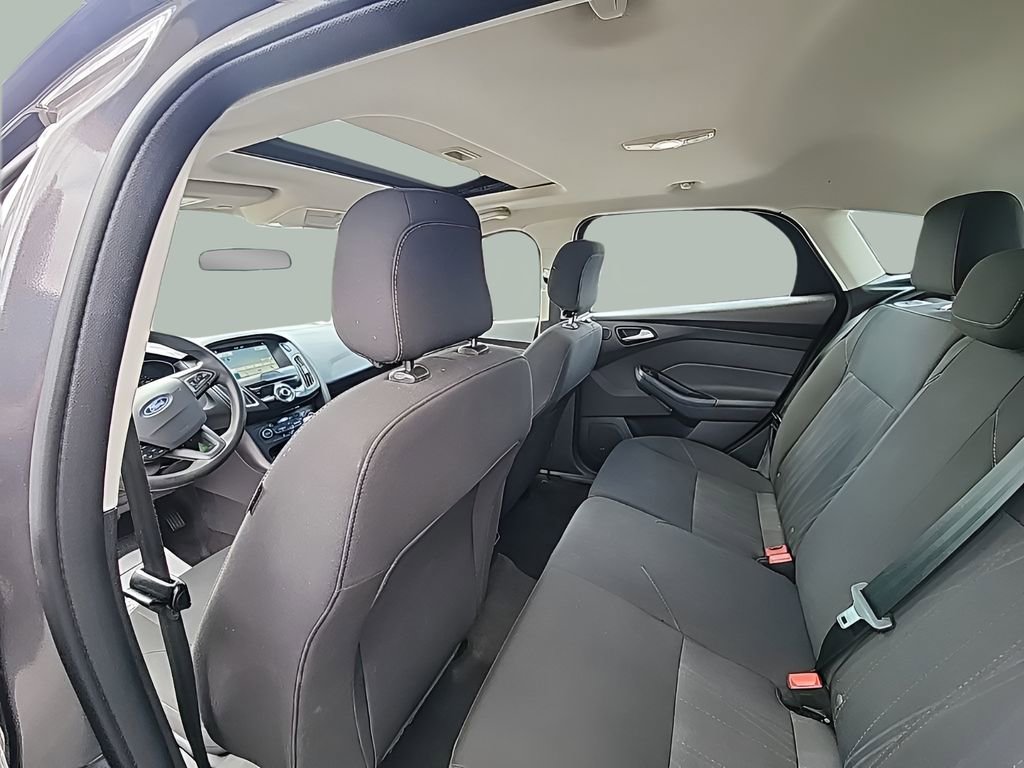 Certified 2018 Ford Focus SEL FWD image 21