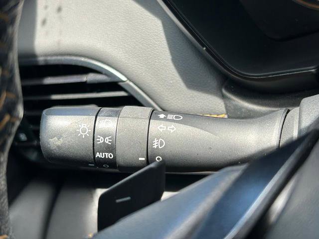 Used 2025 Subaru Outback Wilderness AWD/4WD image 29