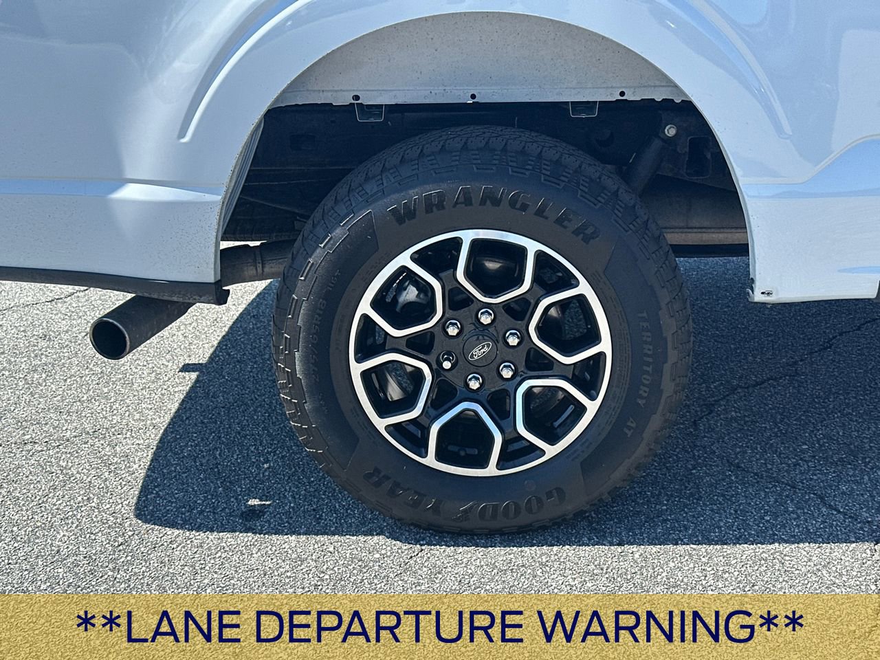 Certified 2022 Ford F150 XLT w/ Equipment Group 302A High image 19