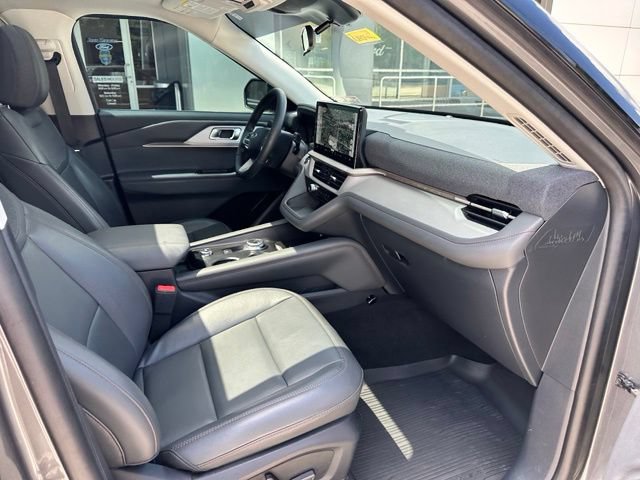 Certified 2025 Ford Explorer Active w/ Active Comfort Package AWD/4WD image 62