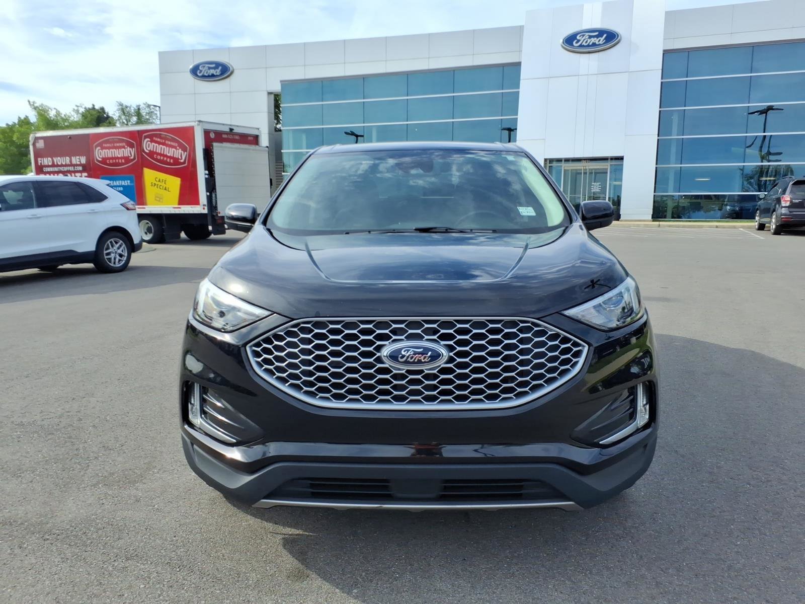 Certified 2024 Ford Edge SEL w/ Convenience Package AWD/4WD image 8
