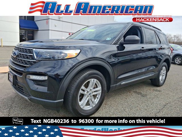 Certified 2022 Ford Explorer XLT w/ Equipment Group 202A image 1