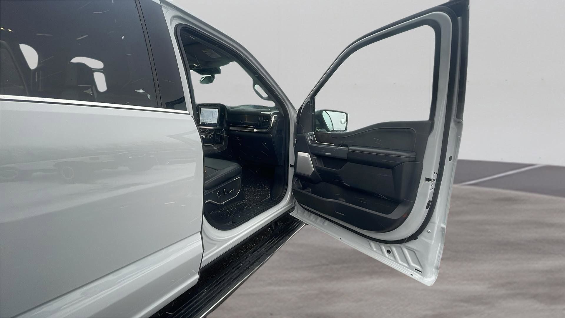 Certified 2023 Ford F150 Lariat w/ Equipment Group 502A High image 20