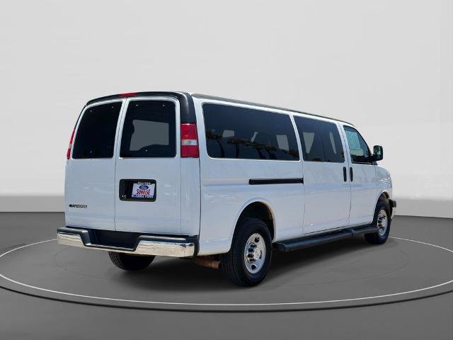 Used 2020 Chevrolet Express 3500 LT w/ LT Preferred Equipment Group RWD image 5