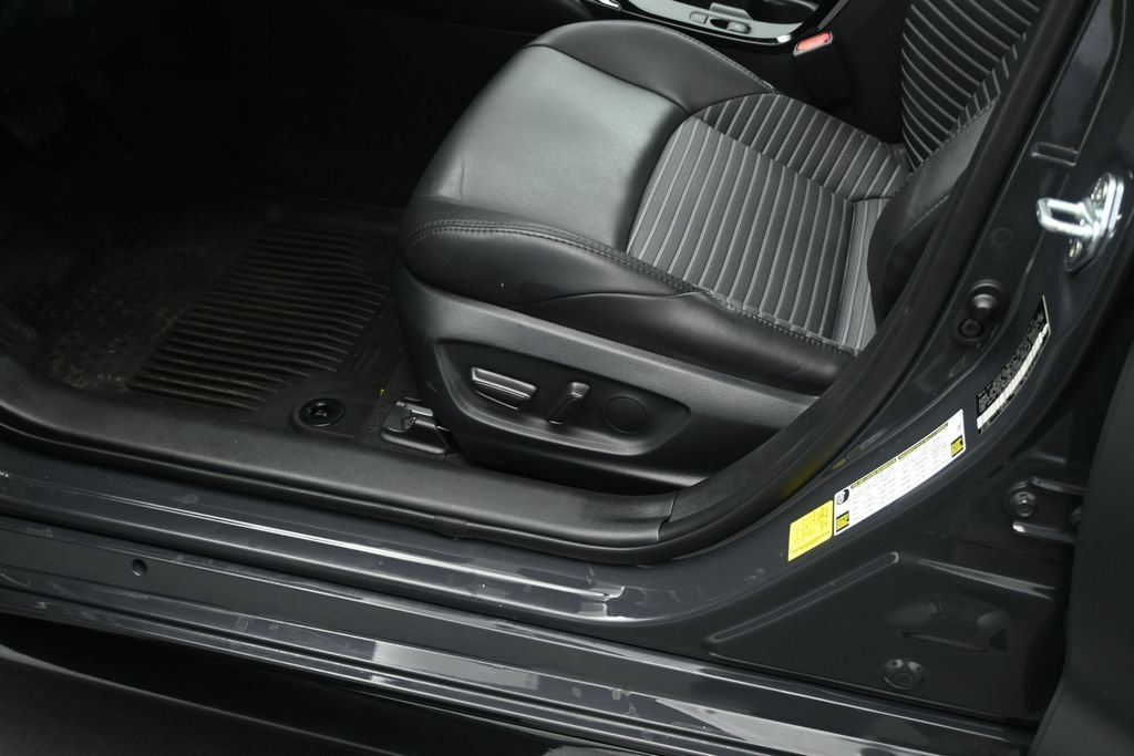 Used 2024 Toyota Corolla XSE FWD image 11