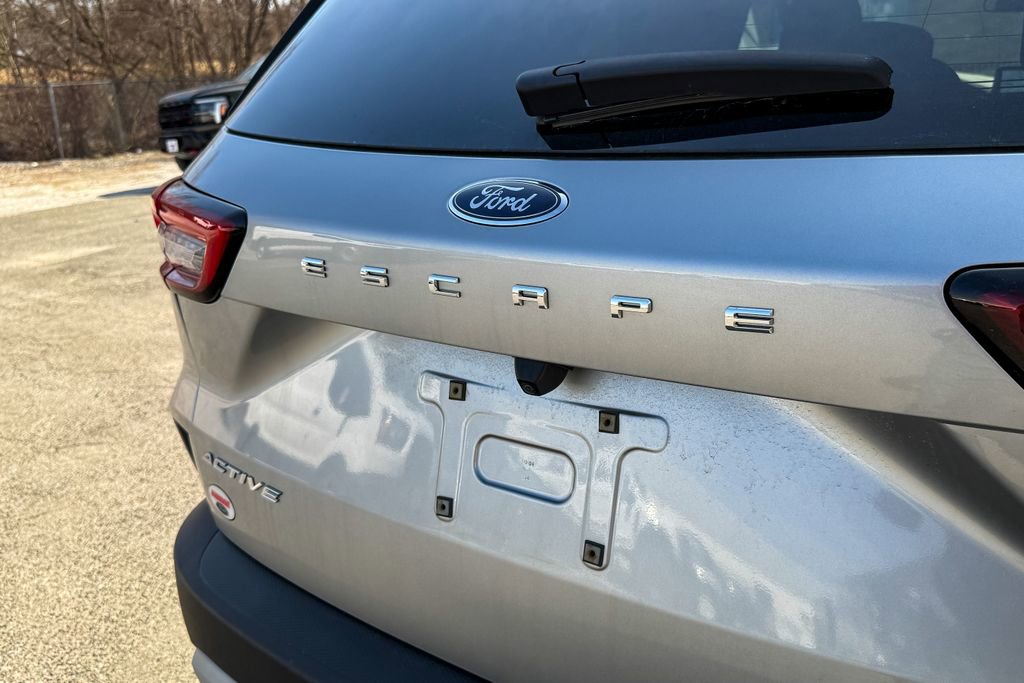Certified 2023 Ford Escape Active AWD/4WD image 15