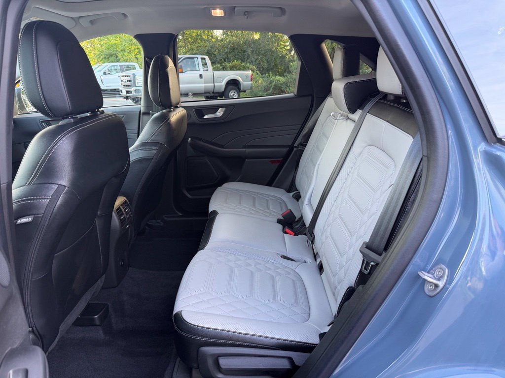 Certified 2023 Ford Escape Platinum w/ Premium Technology Package AWD/4WD image 20