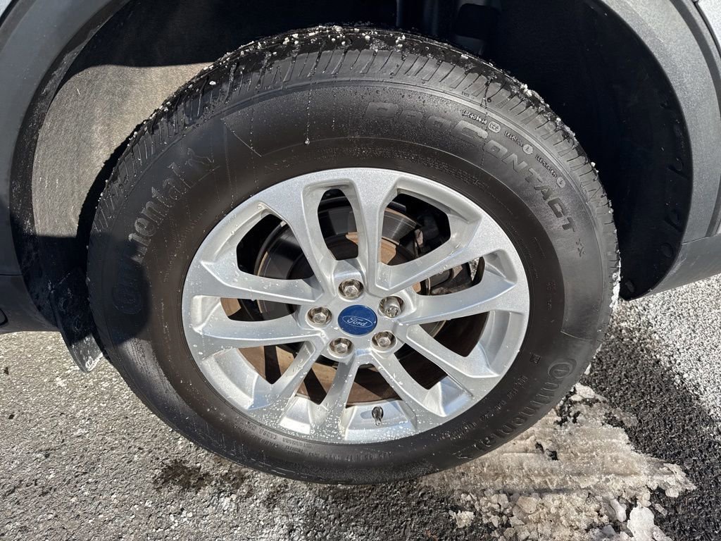 Certified 2022 Ford Escape SE w/ Cold Weather Package image 10