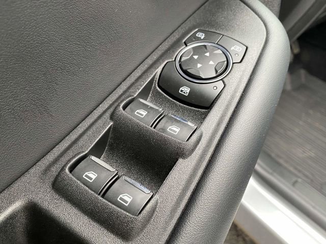 Certified 2024 Ford Edge SE image 18