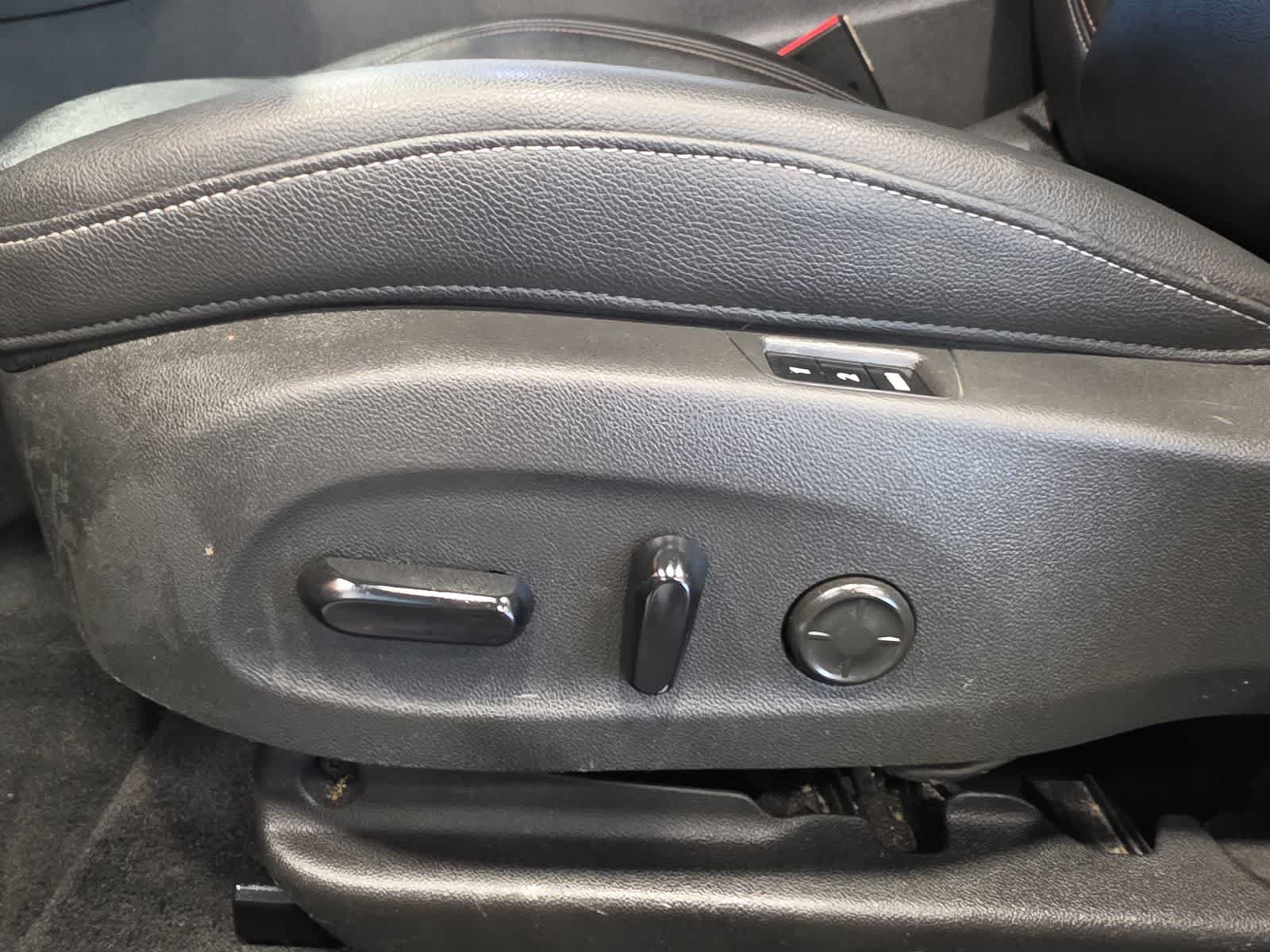 Used 2019 Buick Regal Essence w/ Driver Confidence Package I AWD/4WD image 15