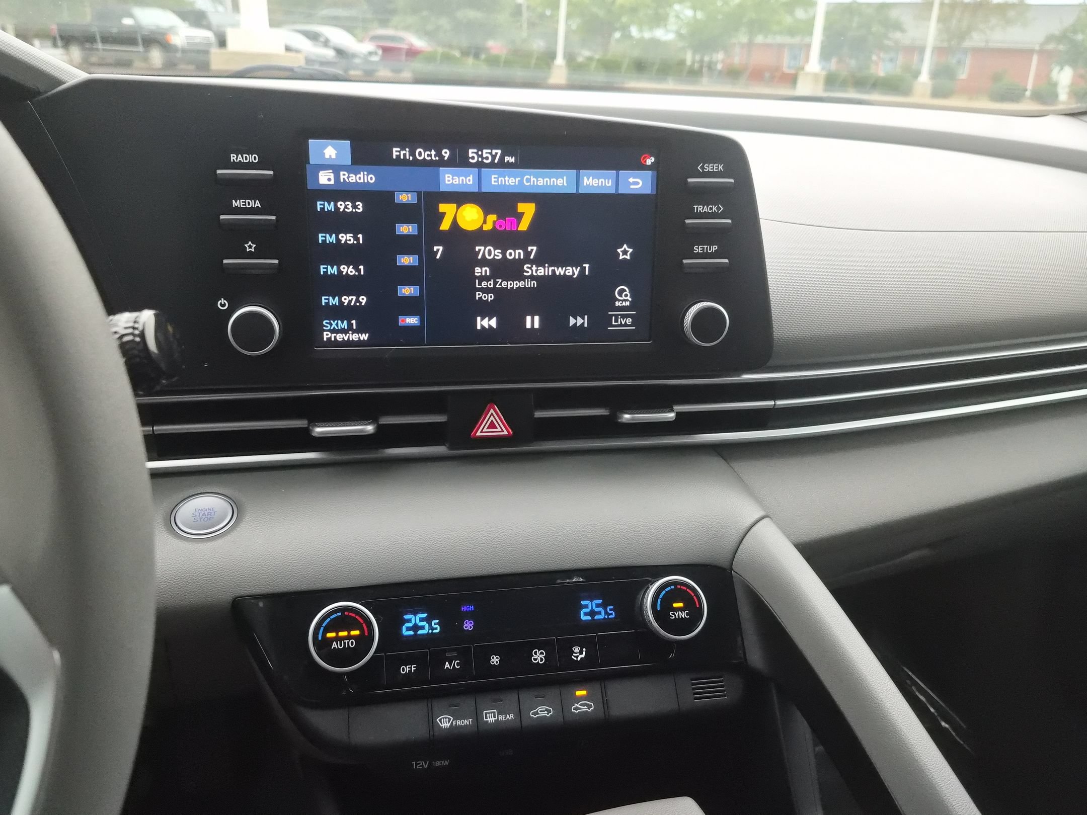 Used 2022 Hyundai Elantra SEL FWD image 22