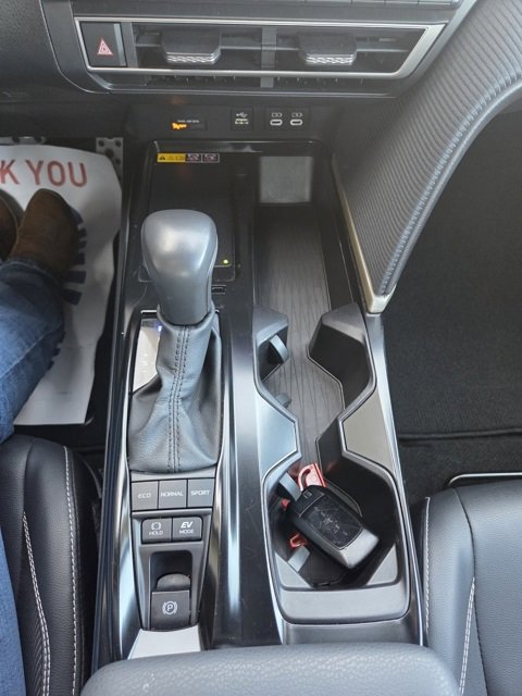 Used 2025 Toyota Camry SE image 22