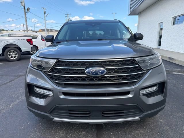 Certified 2024 Ford Explorer XLT w/ Equipment Group 202A AWD/4WD image 2
