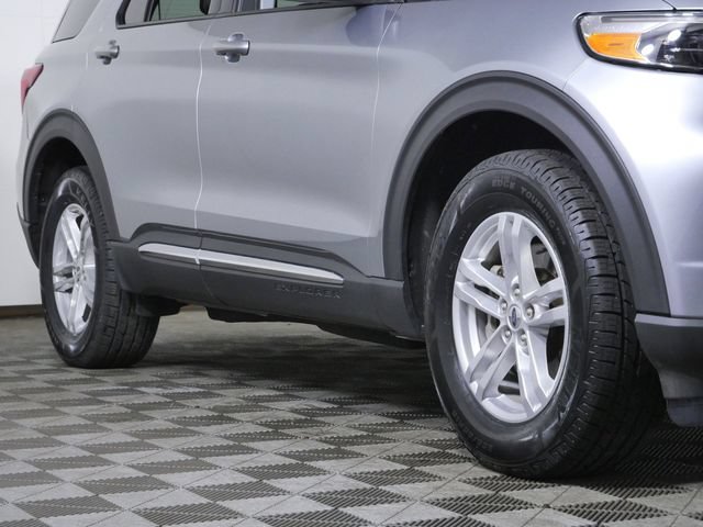 Certified 2024 Ford Explorer XLT w/ Equipment Group 202A AWD/4WD image 2
