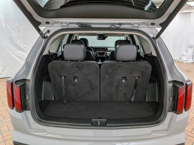 Used 2023 Kia Sorento EX w/ Panoramic Sunroof Package image 21