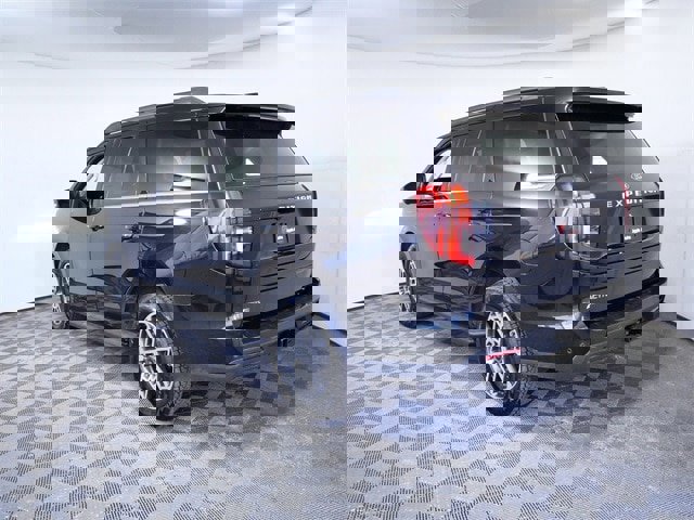 Certified 2025 Ford Expedition Active image 2
