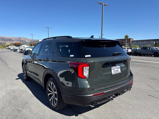 Certified 2023 Ford Explorer ST-Line w/ Class IV Trailer Tow Package AWD/4WD image 8