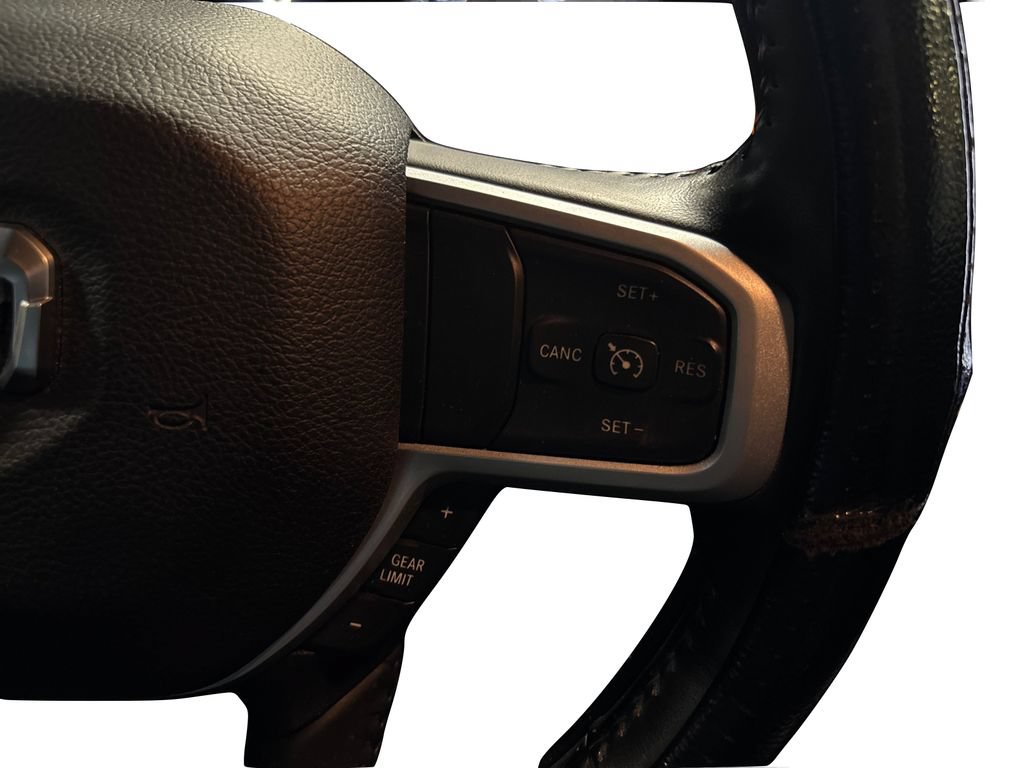 Used 2024 RAM 2500 Big Horn w/ Sport Appearance Package AWD/4WD image 33
