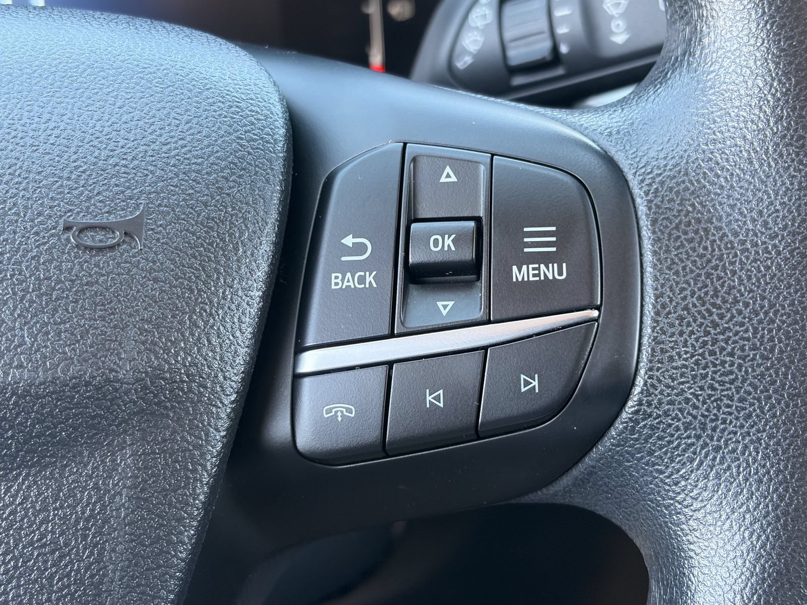 Certified 2025 Ford Escape Active AWD/4WD image 38