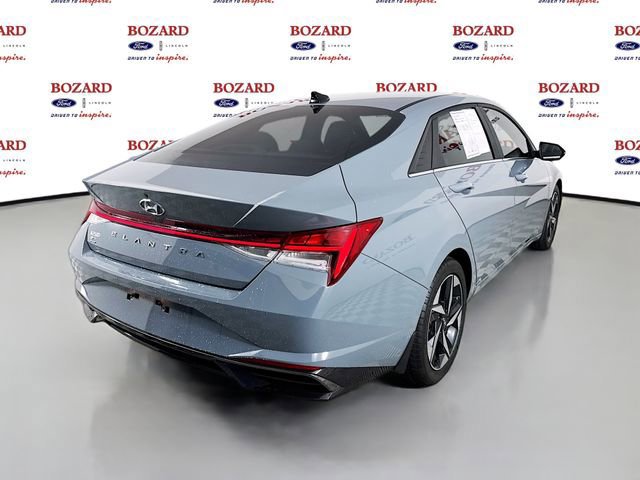 Used 2022 Hyundai Elantra SEL w/ Convenience + Premium Package image 5
