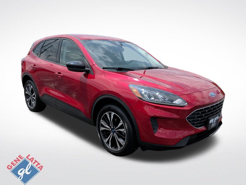 Certified 2022 Ford Escape SE w/ SE Sport Appearance Package AWD/4WD image 1