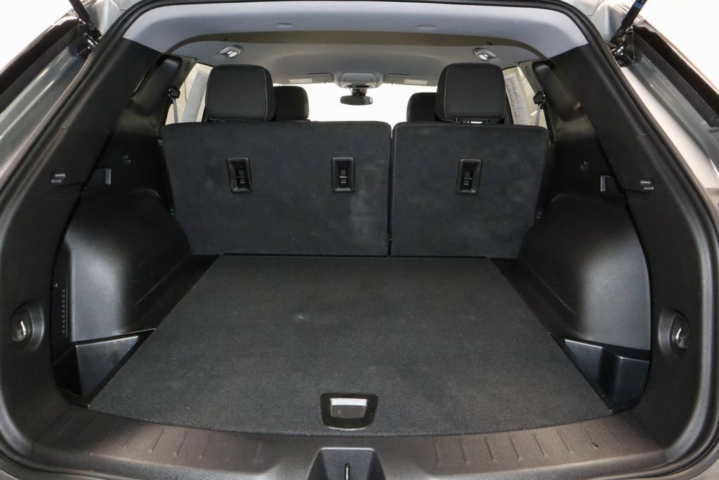 Used 2025 Chevrolet Blazer LT FWD image 14