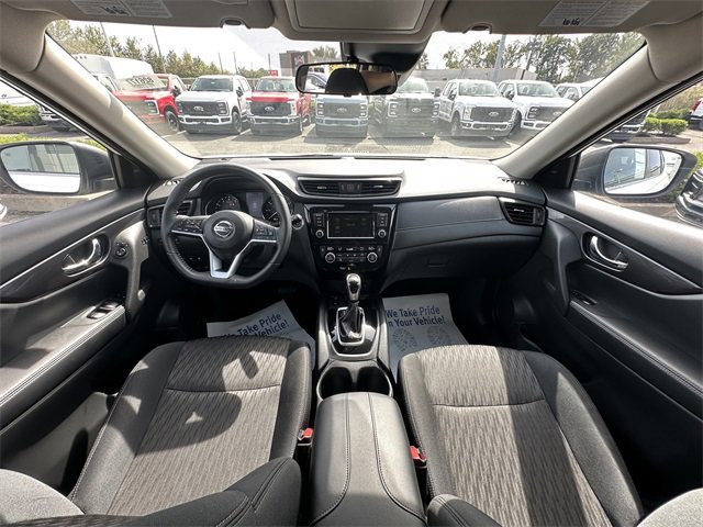 Used 2019 Nissan Rogue SV w/ Premium Package image 17