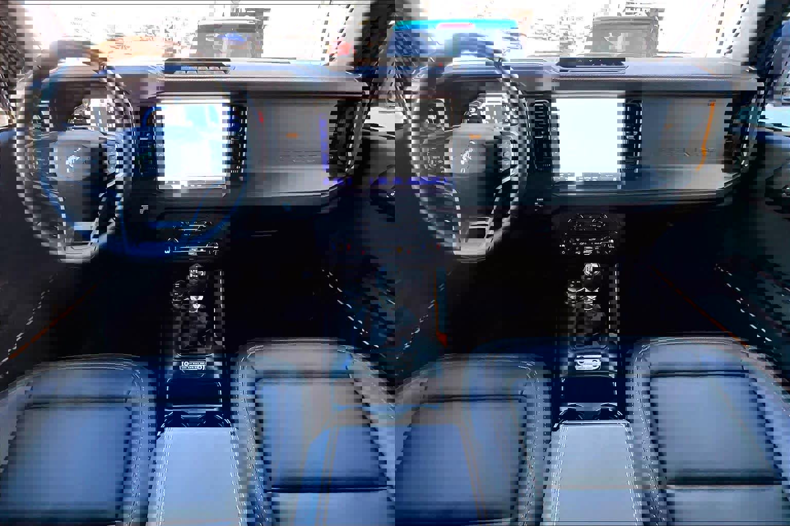 Certified 2024 Ford Bronco Badlands w/ Sasquatch Package image 17