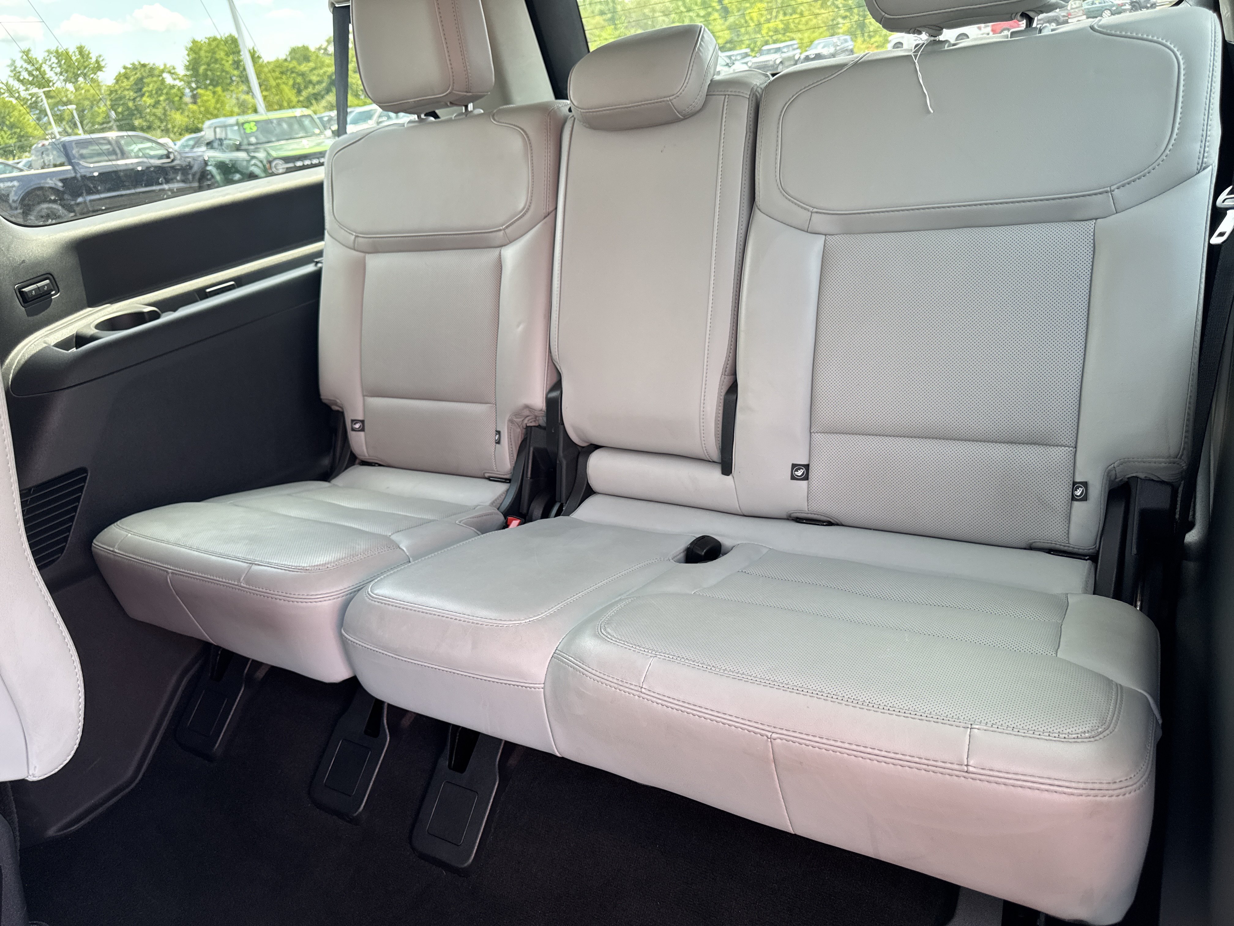 Certified 2025 Ford Expedition Max Platinum w/ Driver's Package AWD/4WD image 22