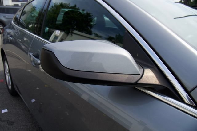 Used 2024 Chevrolet Malibu LT FWD image 9