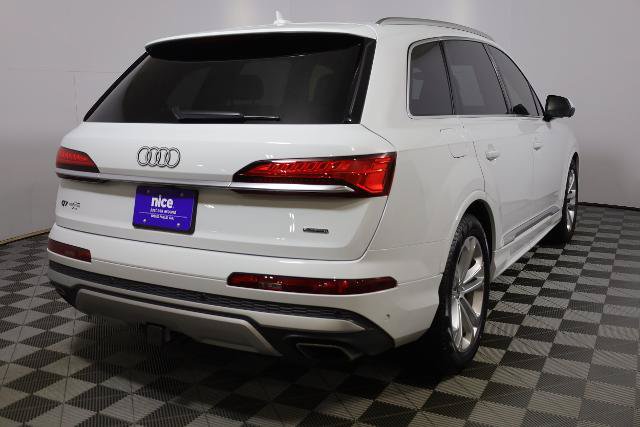 Used 2025 Audi Q7 3.0T Prestige AWD/4WD image 5