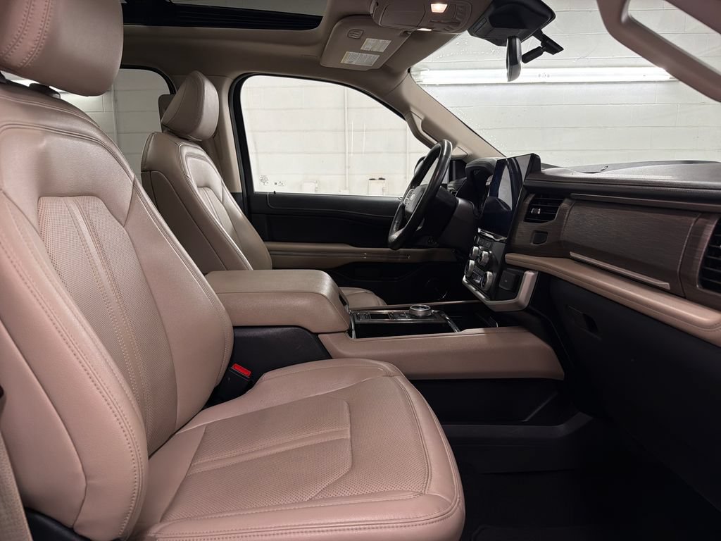 Certified 2024 Ford Expedition Limited RWD image 33