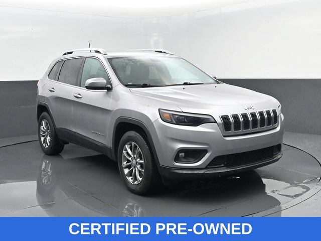 Used 2020 Jeep Cherokee Latitude Plus AWD/4WD image 3