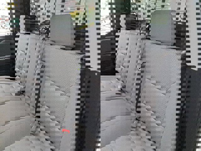 Used 2018 Chevrolet Silverado 1500 Custom w/ Custom Value Package image 12