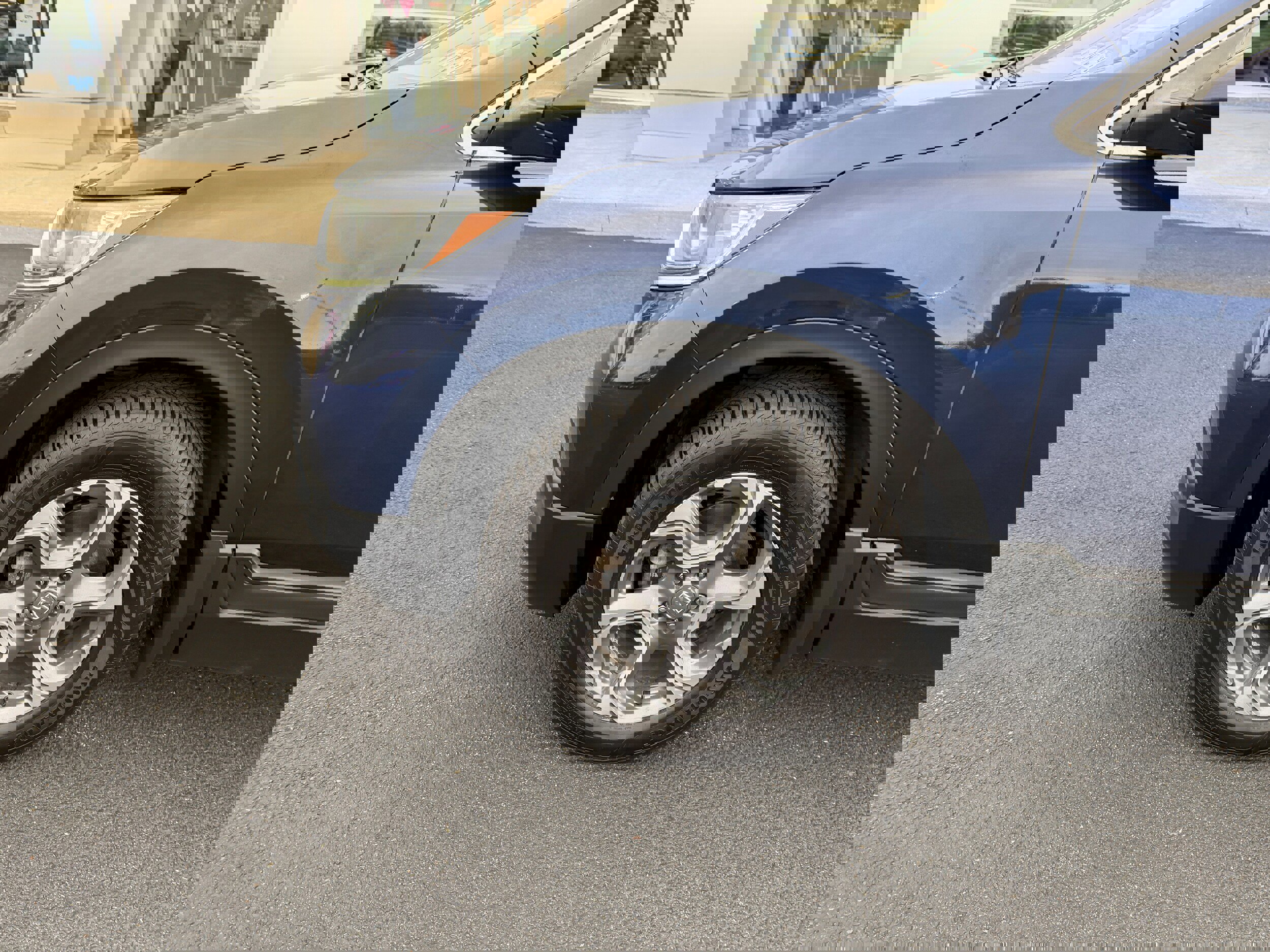 Used 2018 Honda CR-V EX-L image 11