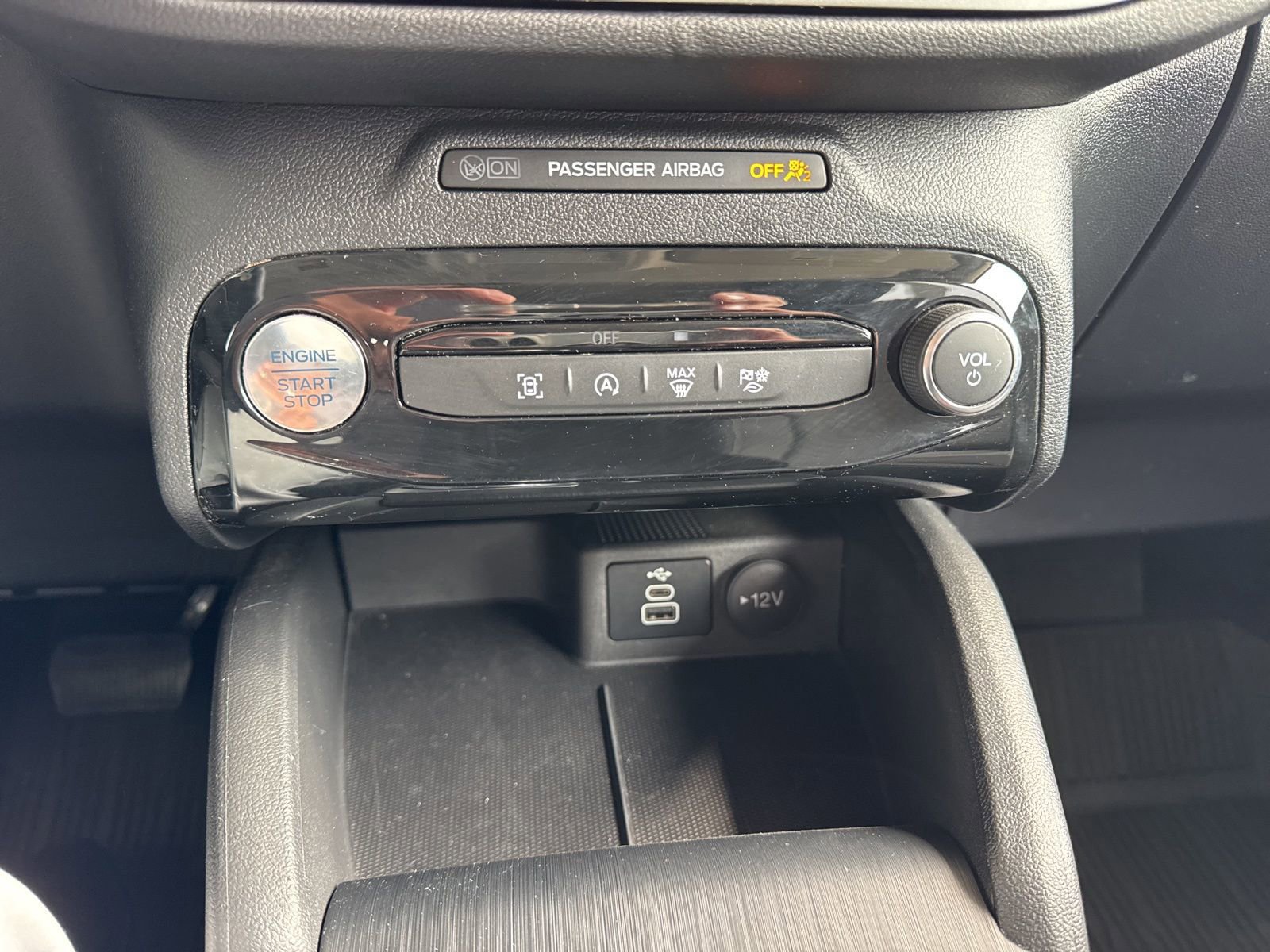 Certified 2024 Ford Escape Active w/ Tech Pack #1 AWD/4WD image 32