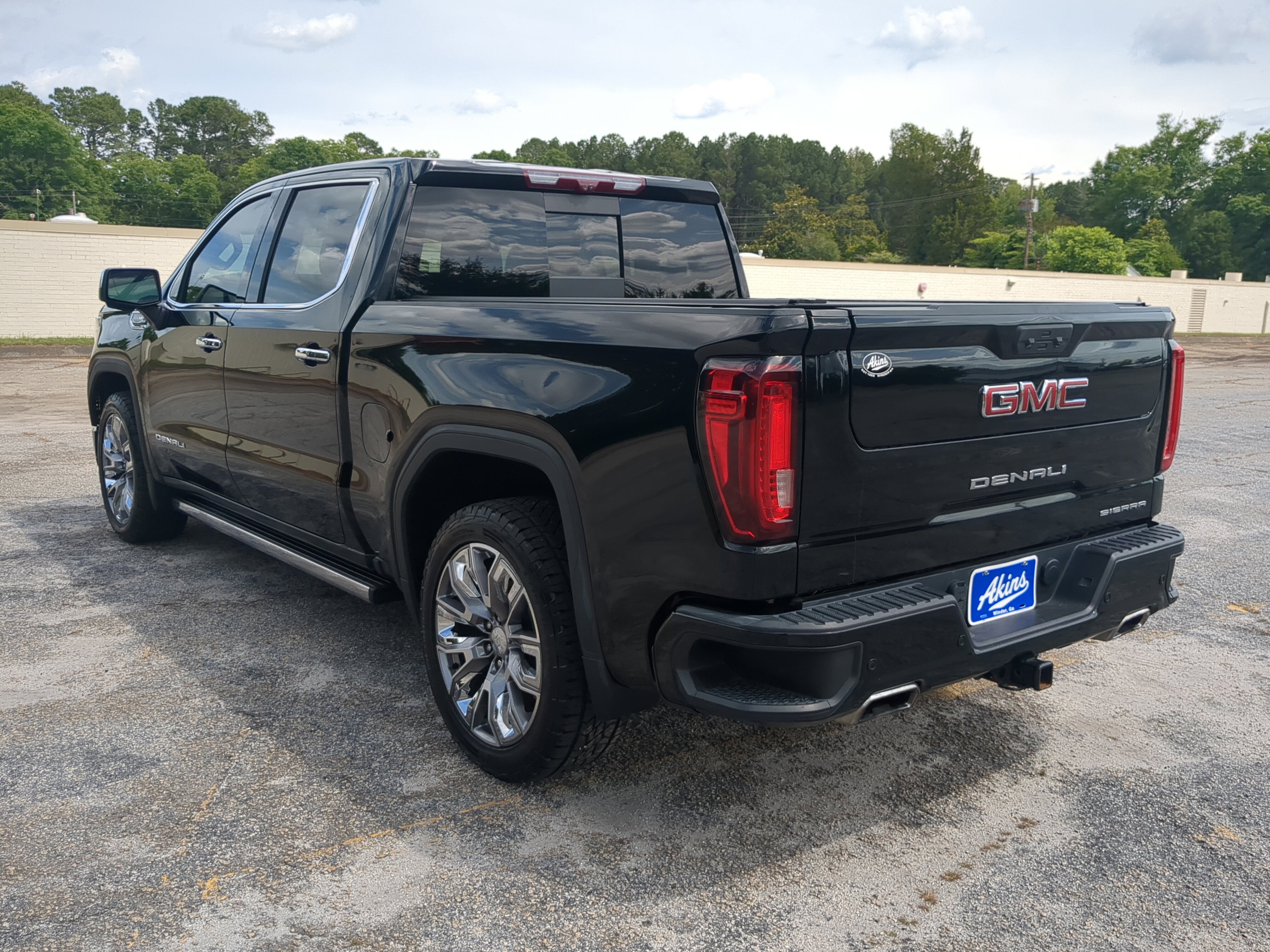 Used 2022 GMC Sierra 1500 Denali w/ Denali Reserve Package AWD/4WD image 5