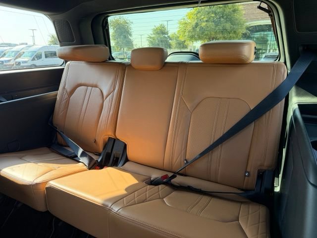 Certified 2024 Ford Expedition Platinum AWD/4WD image 27