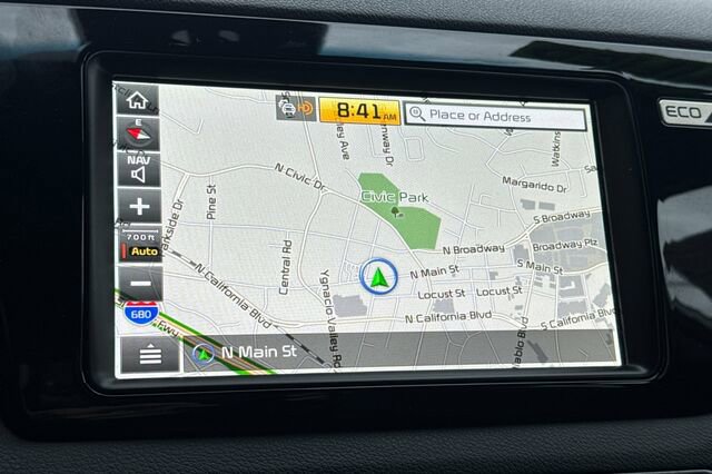 Used 2018 Kia Niro EX Premium image 16