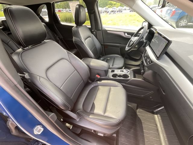 Certified 2023 Ford Escape Platinum AWD/4WD image 26