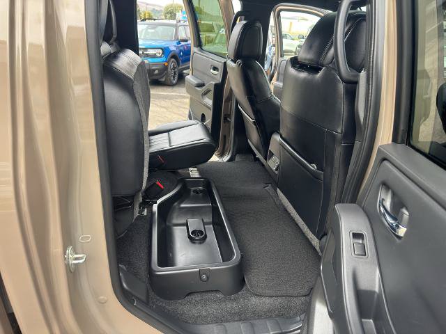 Used 2022 Nissan Frontier PRO-4X w/ Pro-4X Premium Package AWD/4WD image 21