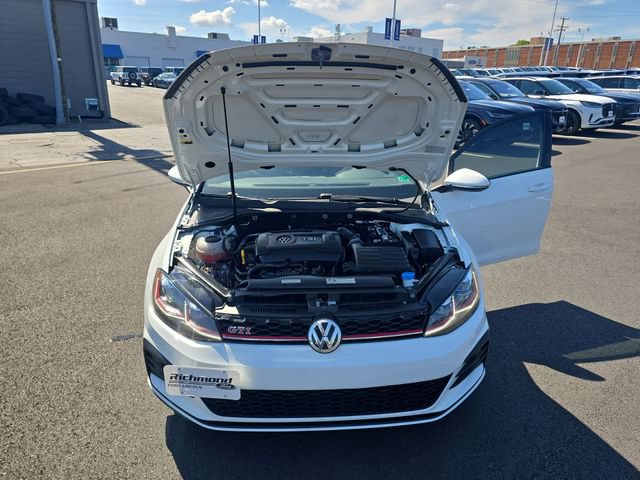 Used 2020 Volkswagen GTI SE FWD image 25
