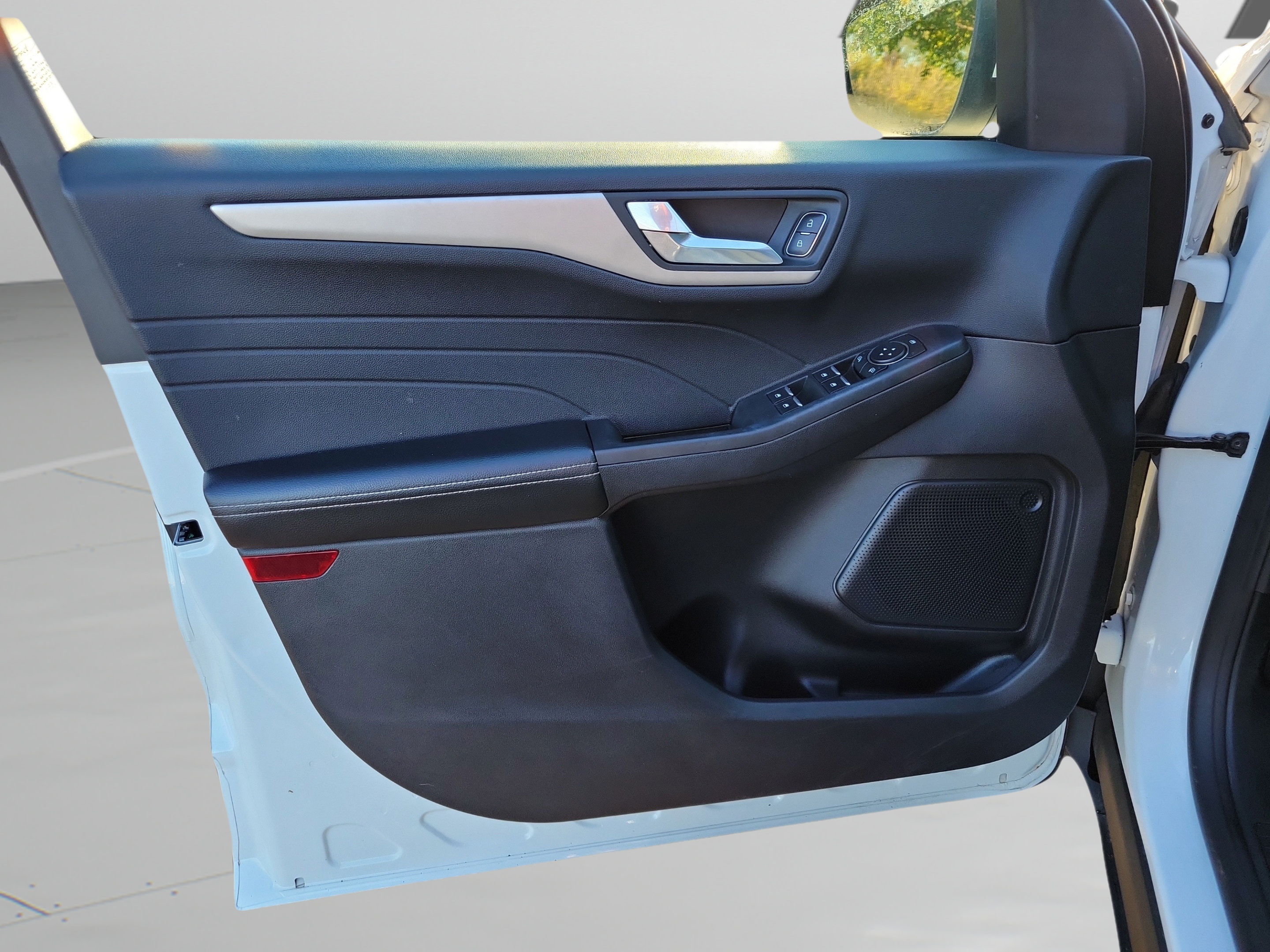 Certified 2022 Ford Escape SEL FWD image 19